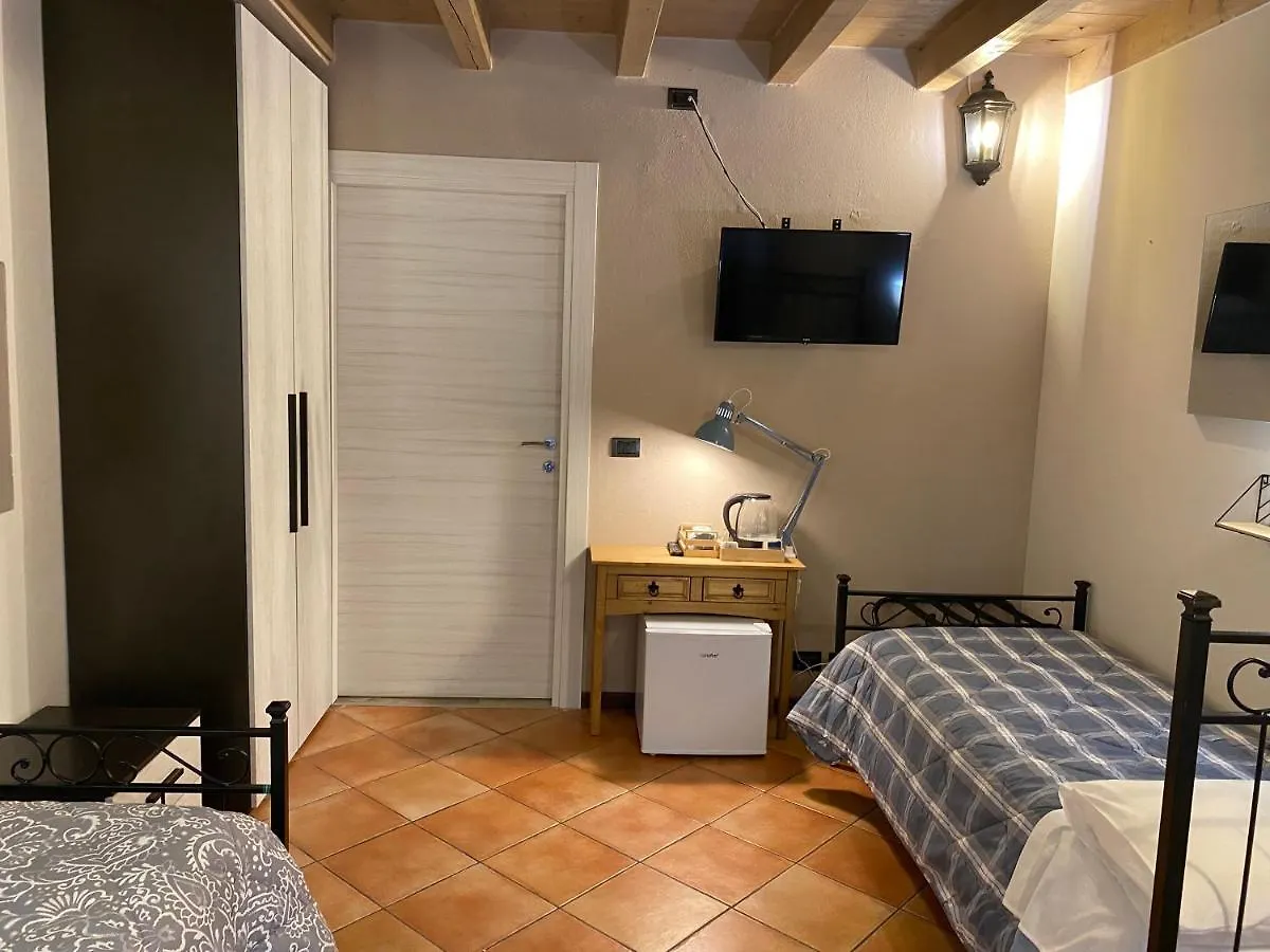 Affittacamere Hotel La Casina Dello