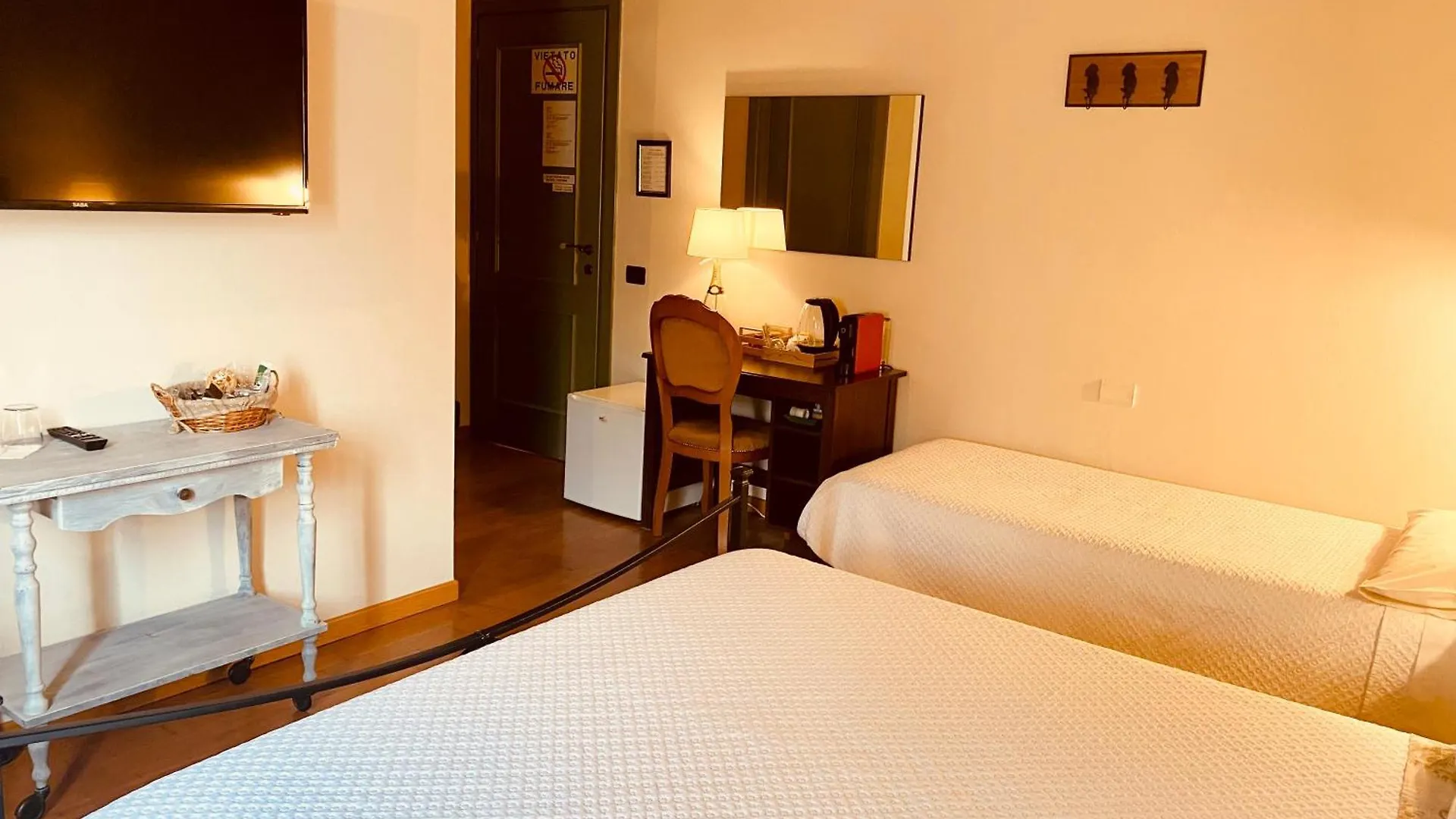 Guest house La Casina Hotel Dello
